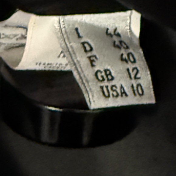 Vintage Moschino Black Wool Coat with Faux Fur Collar size 10 - Picture 8 of 8